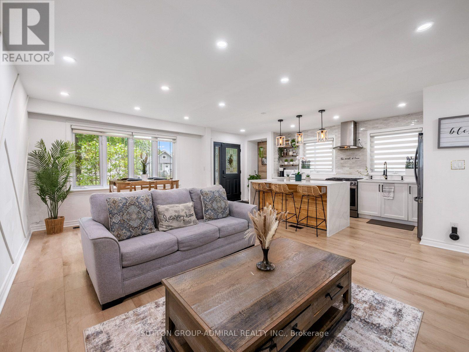 65 Woodbury Road Property Photo 16
