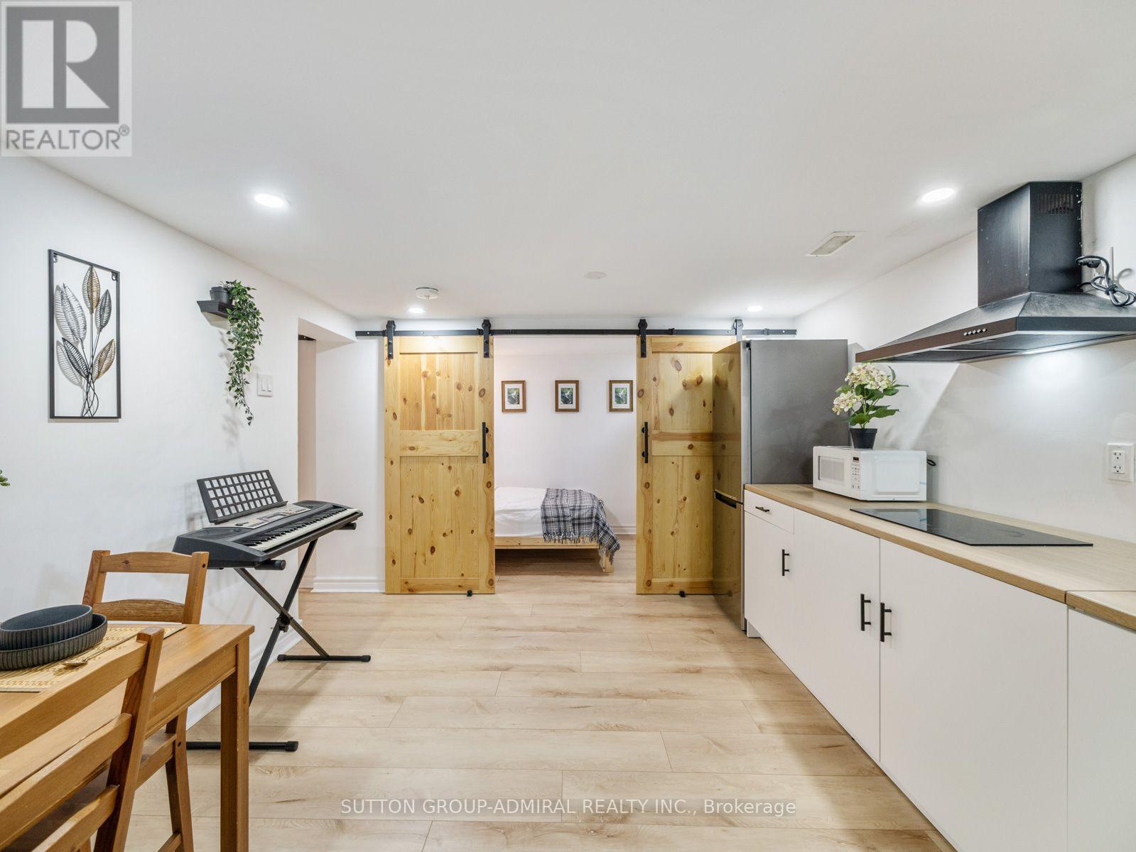65 Woodbury Road Property Photo 36