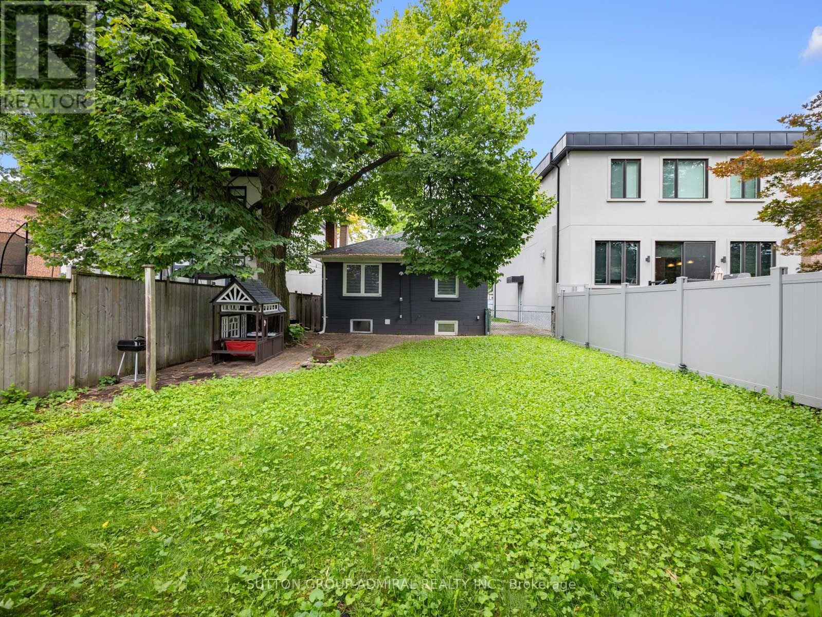 65 Woodbury Road Property Photo 42