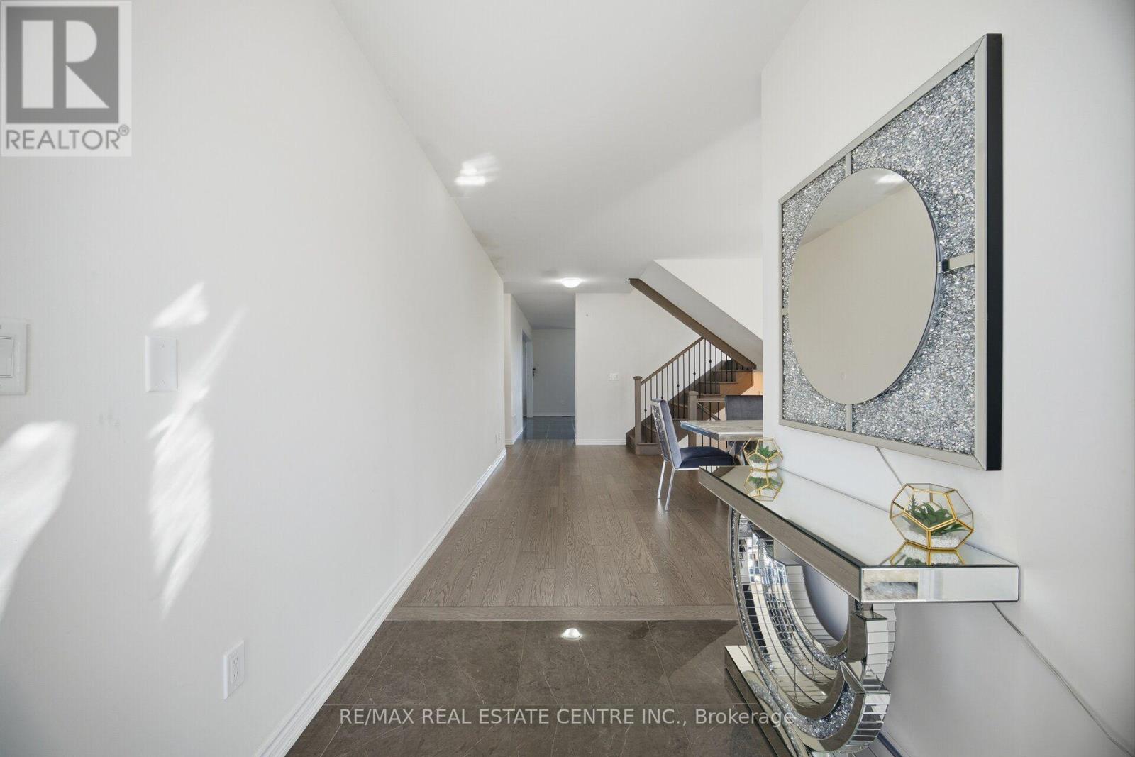 30 Tiger Crescent Property Photo 6