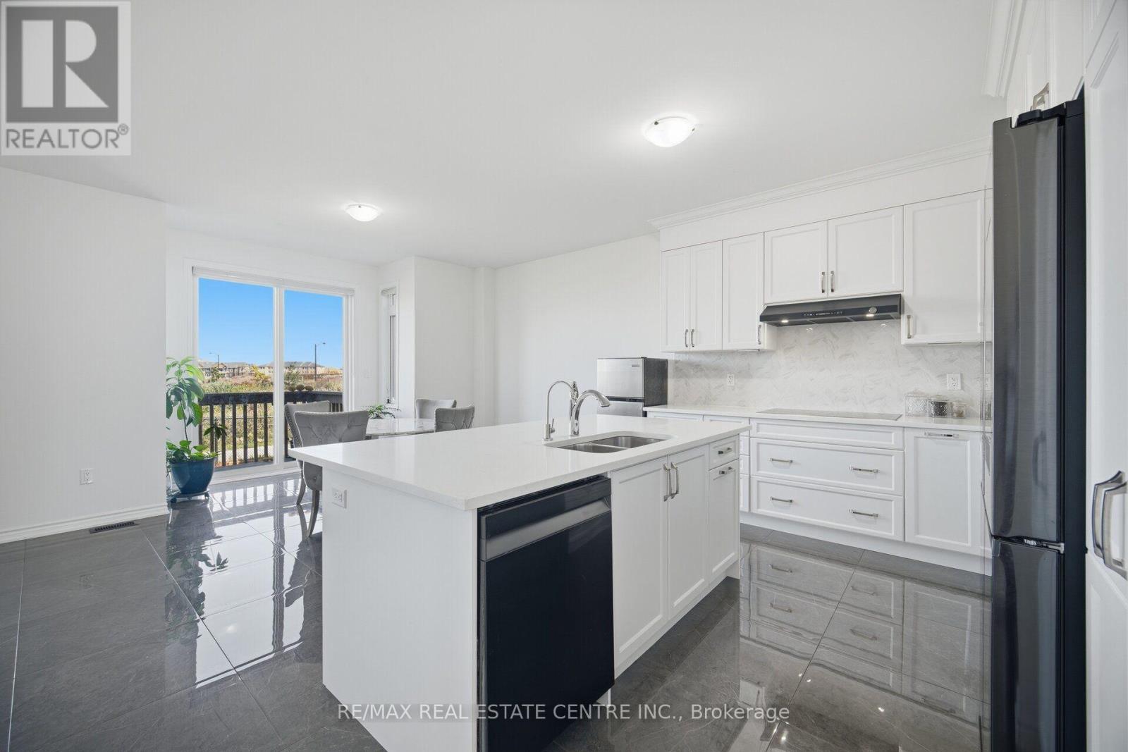 30 Tiger Crescent Property Photo 16