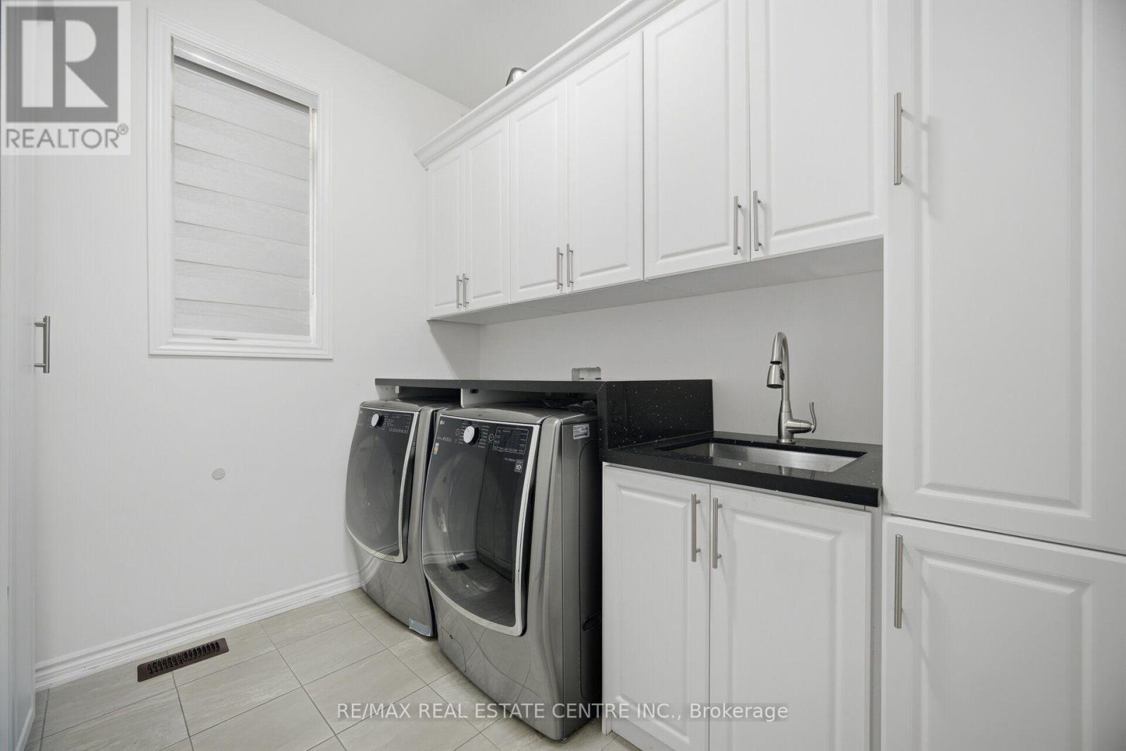 30 Tiger Crescent Property Photo 21