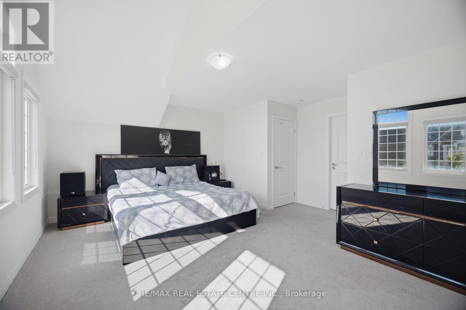30 Tiger Crescent Property Photo 34