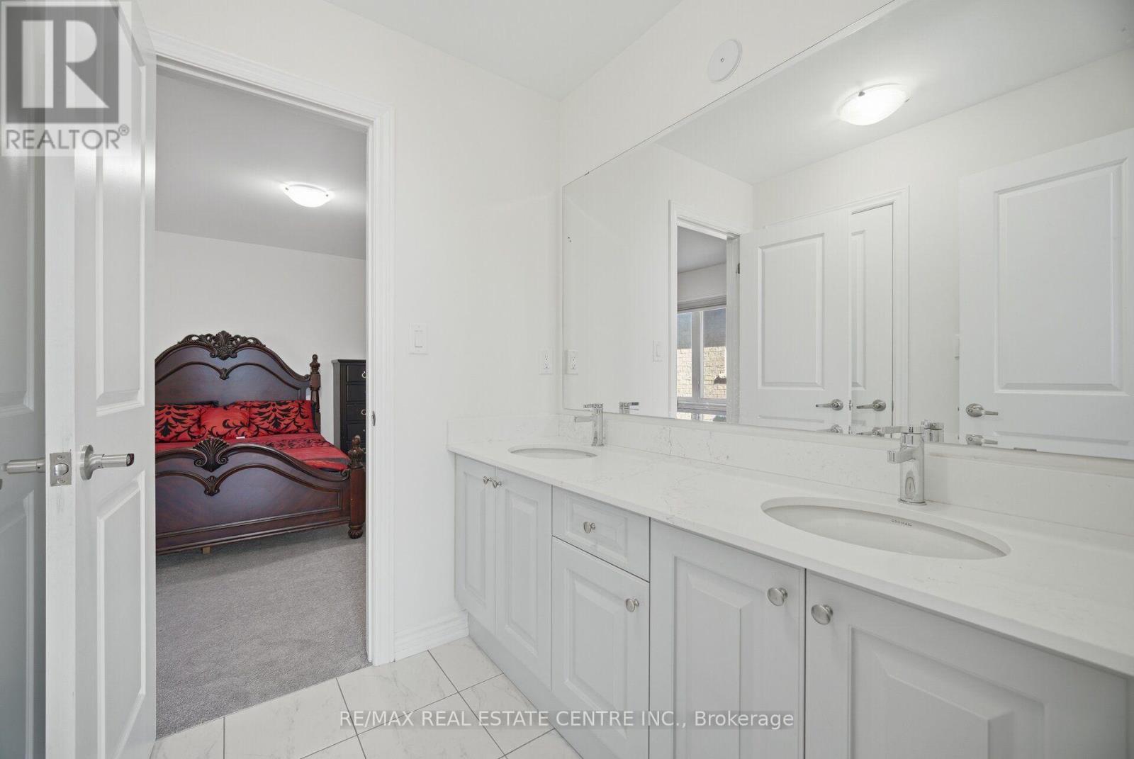 30 Tiger Crescent Property Photo 39