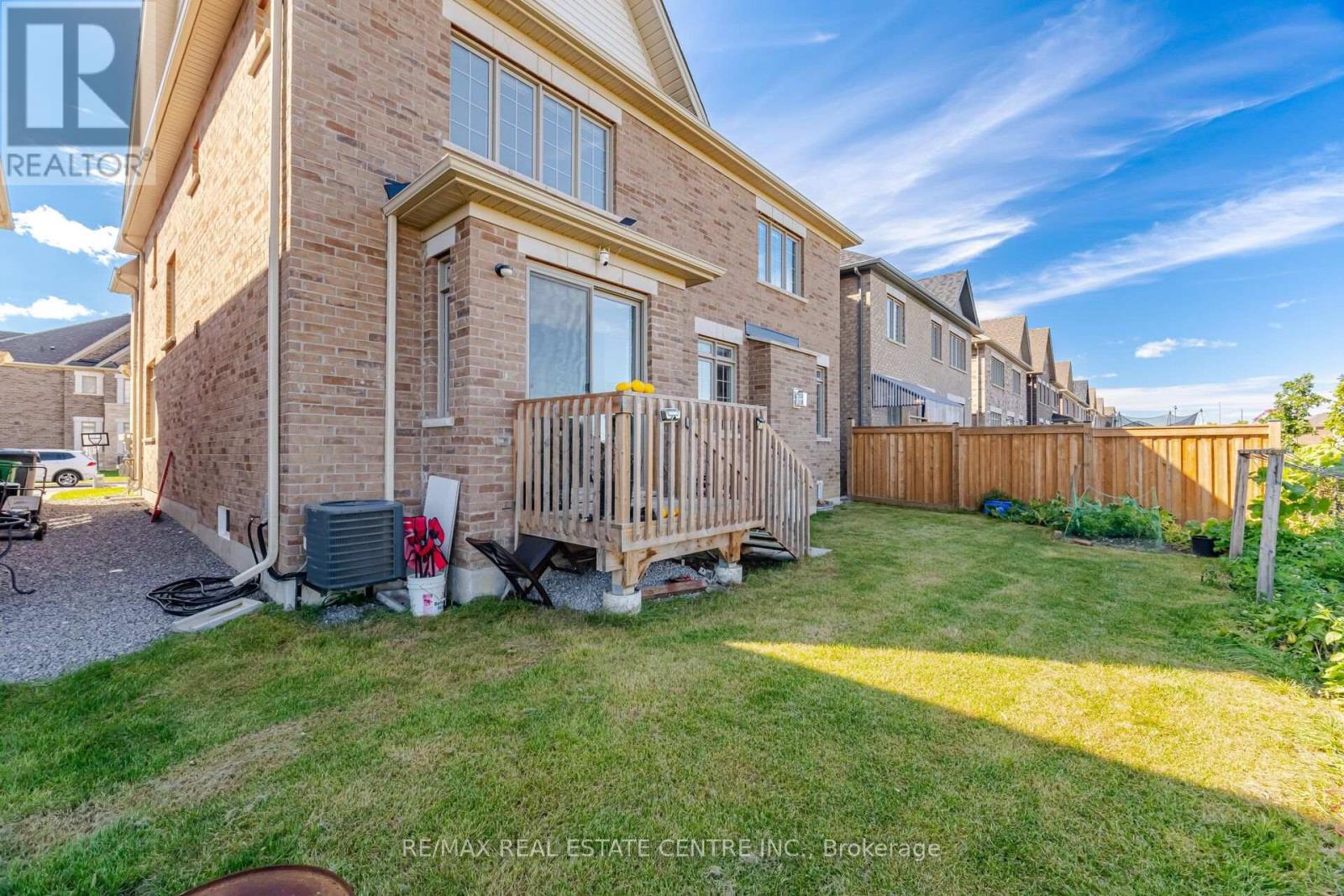 30 Tiger Crescent Property Photo 44