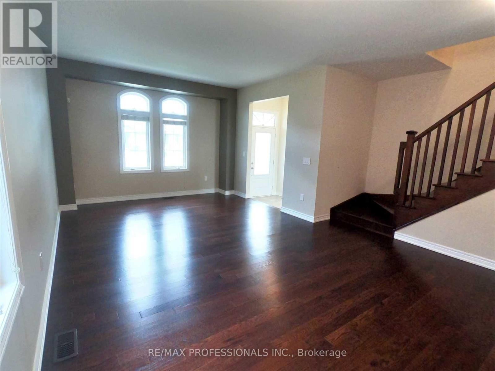 258 Inspire Boulevard Property Photo 2