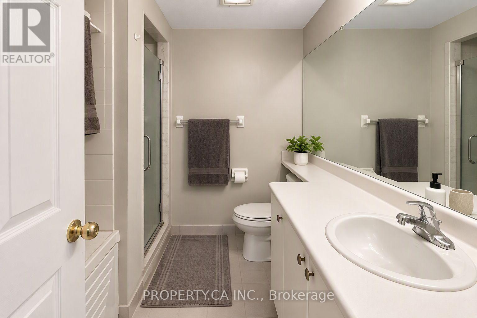 514 - 6 Humberline Drive Property Photo 7