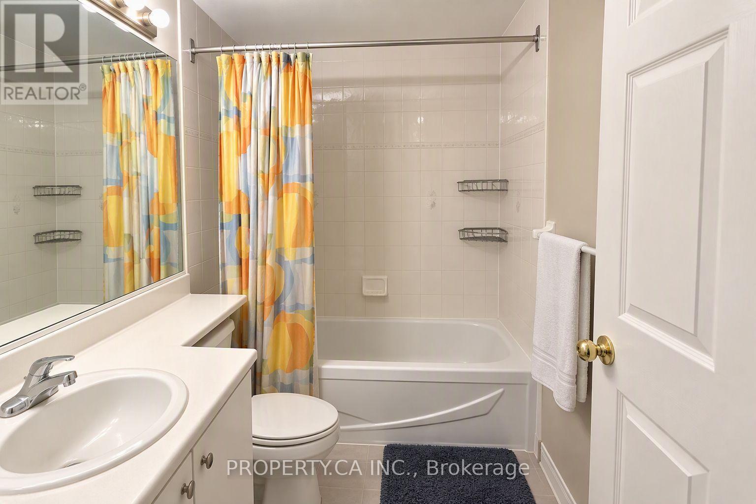 514 - 6 Humberline Drive Property Photo 8