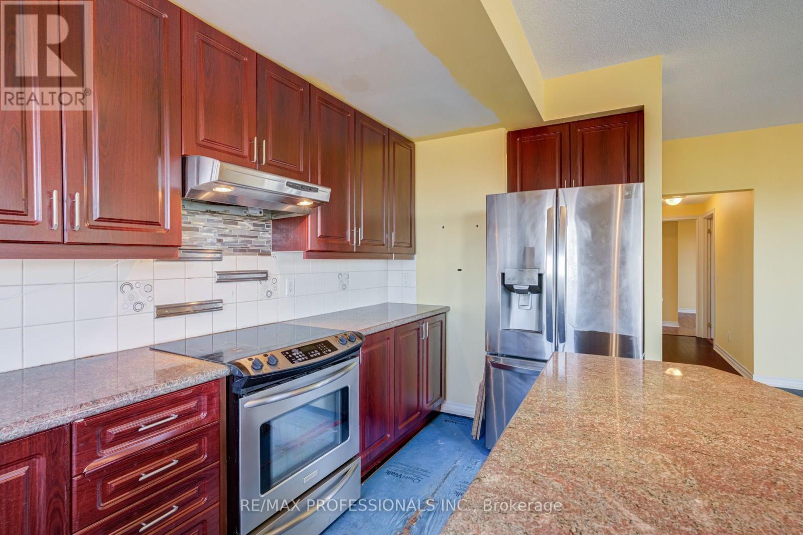402 - 483 Faith Drive Property Photo 20