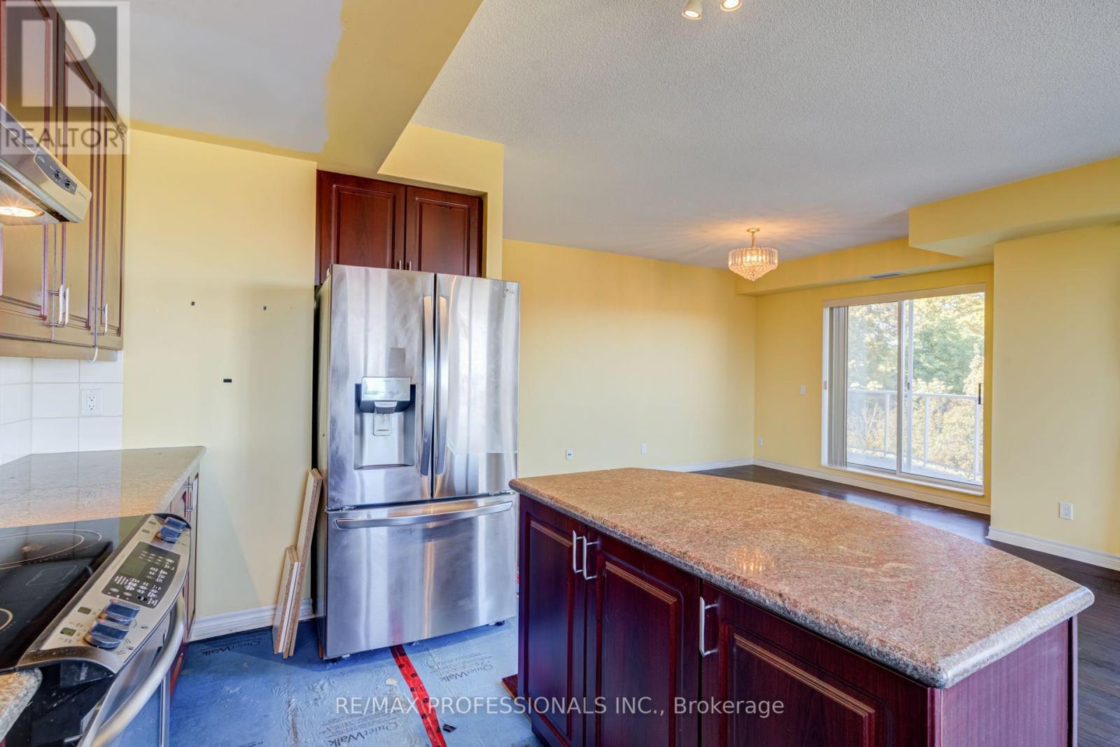 402 - 483 Faith Drive Property Photo 24