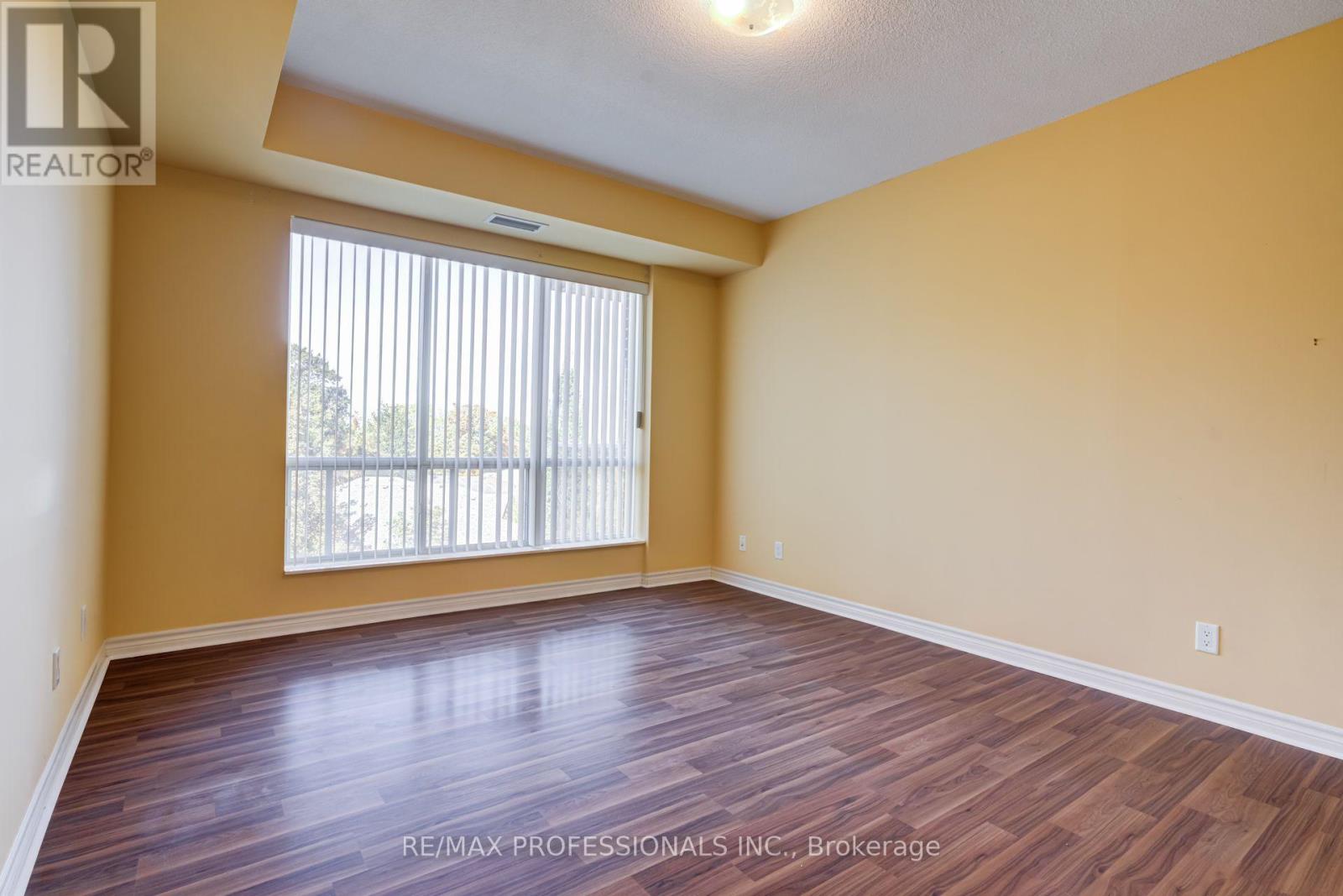 402 - 483 Faith Drive Property Photo 27