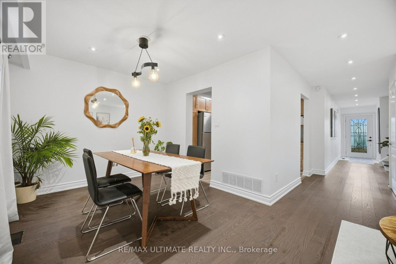 63 - 2120 Rathburn Road E Property Photo 5