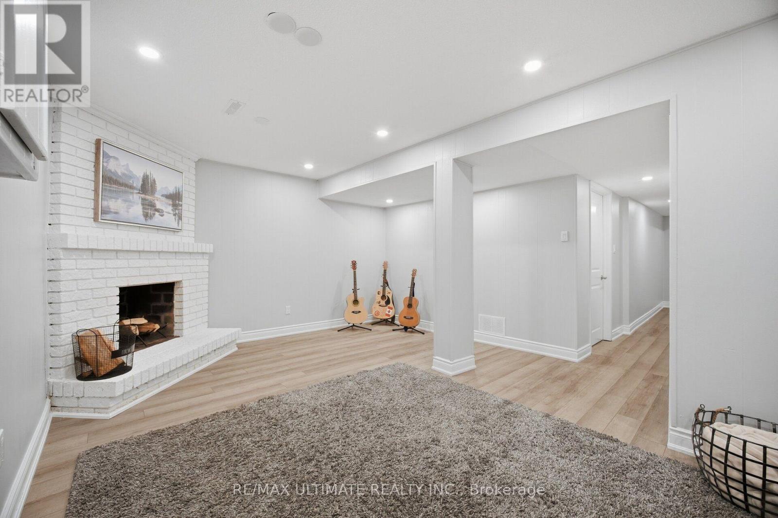 63 - 2120 Rathburn Road E Property Photo 16