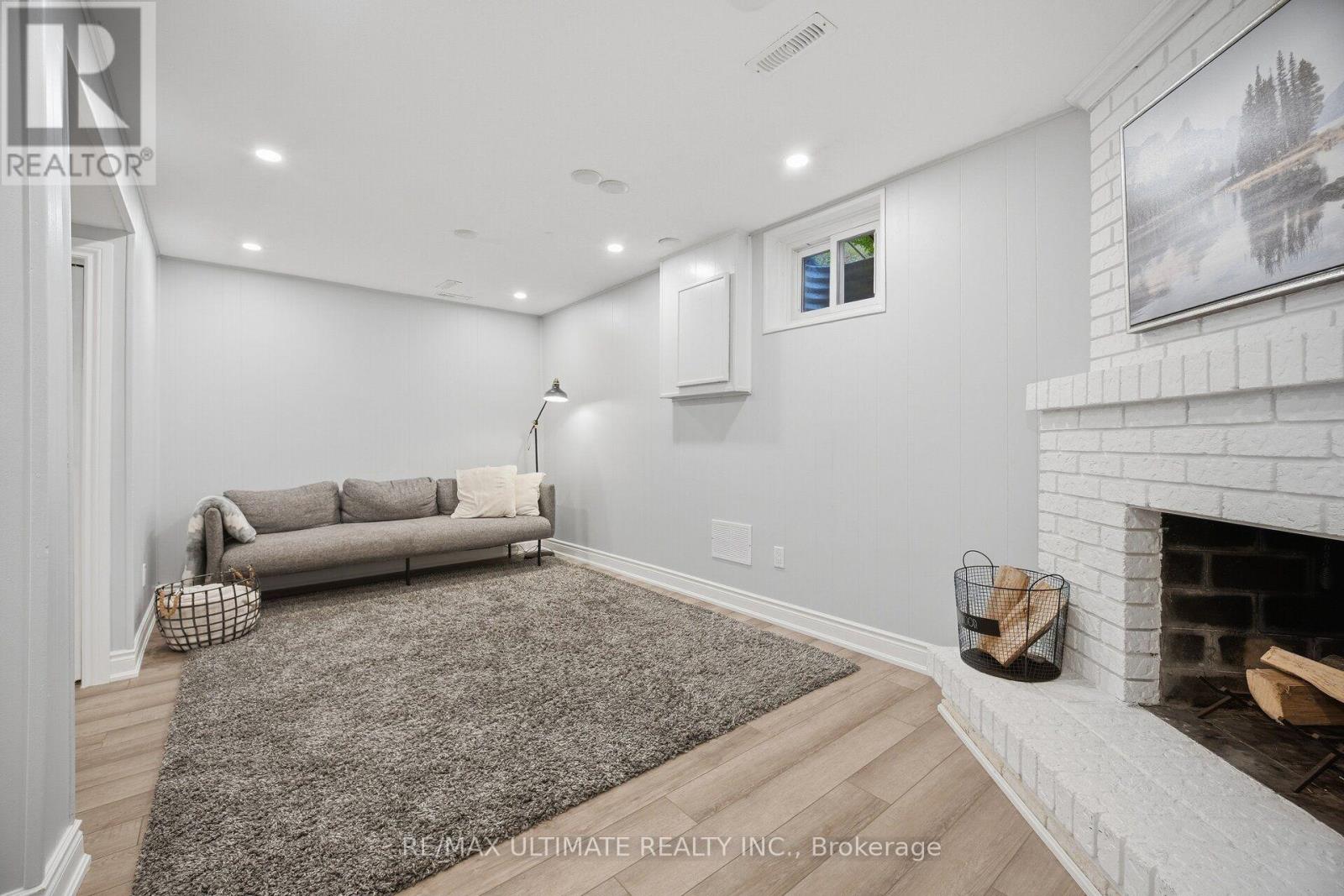 63 - 2120 Rathburn Road E Property Photo 17