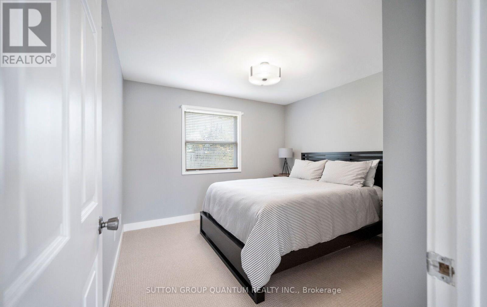 4071 Wheelwright Crescent Property Photo 20