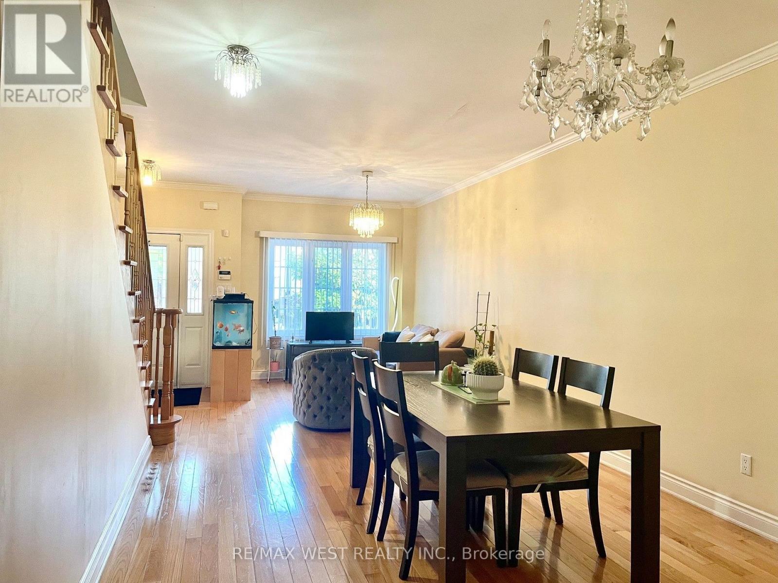 94a Mulock Avenue Property Photo 3