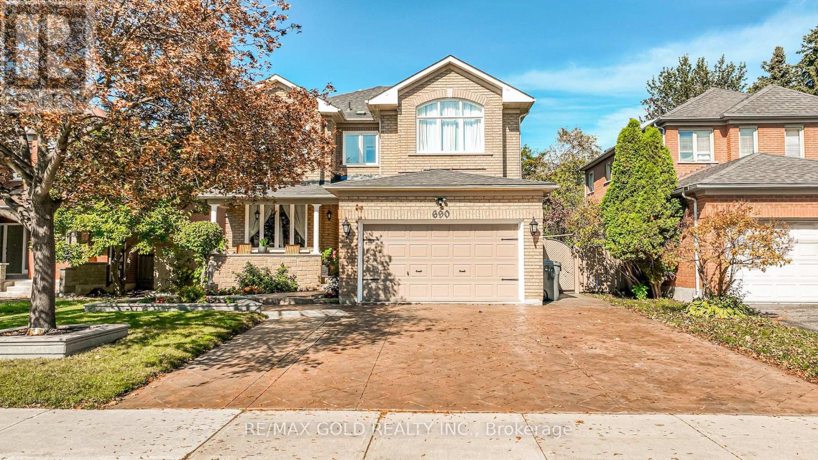690 Peter Robertson Boulevard Property Photo 1