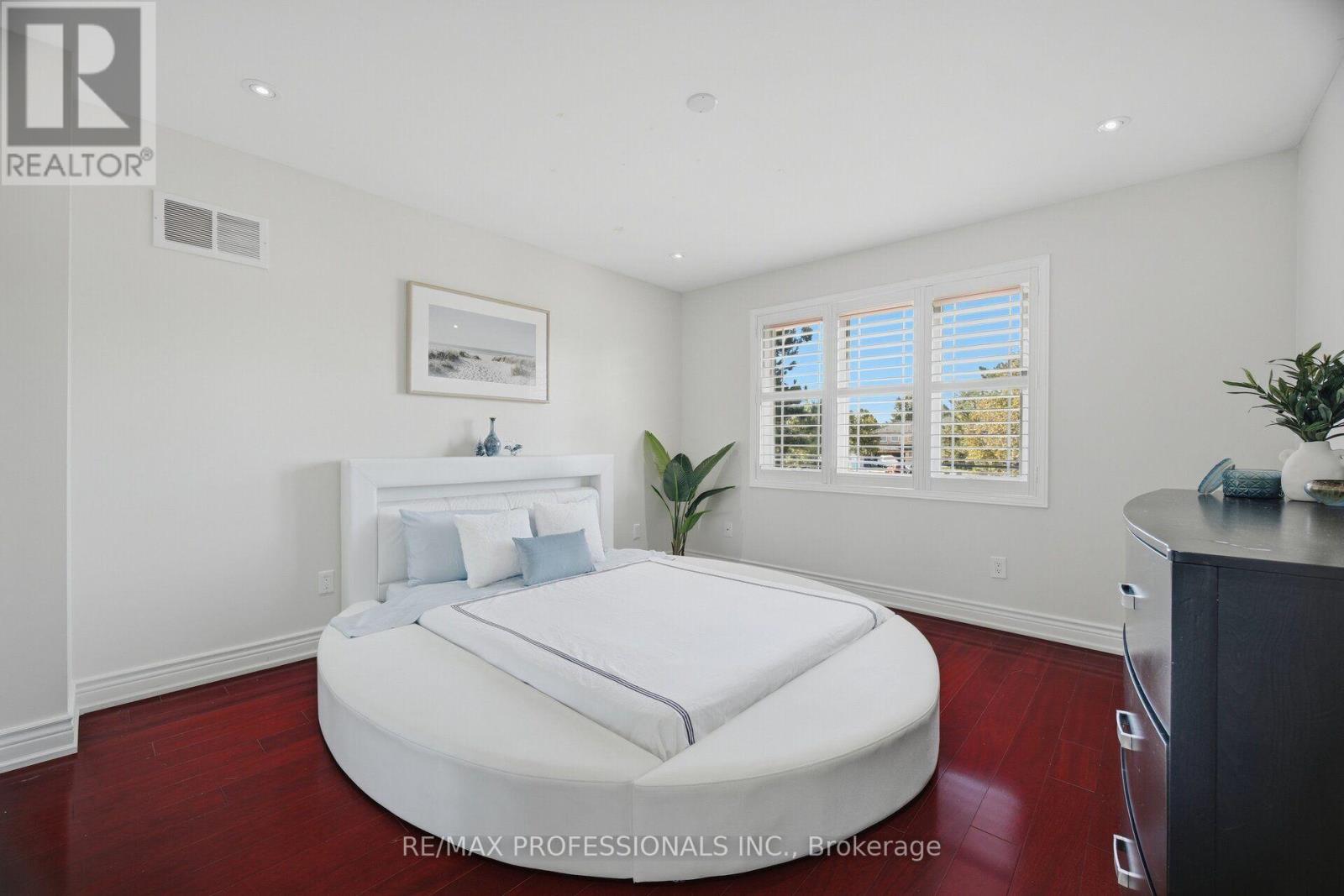 4 Mcfadden Drive Property Photo 30
