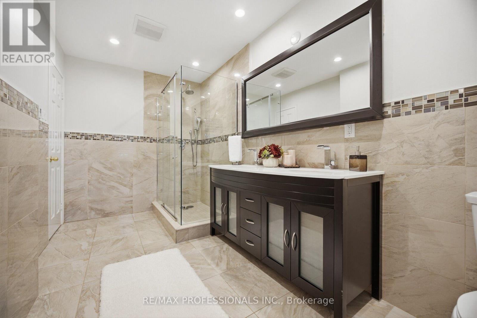 4 Mcfadden Drive Property Photo 37