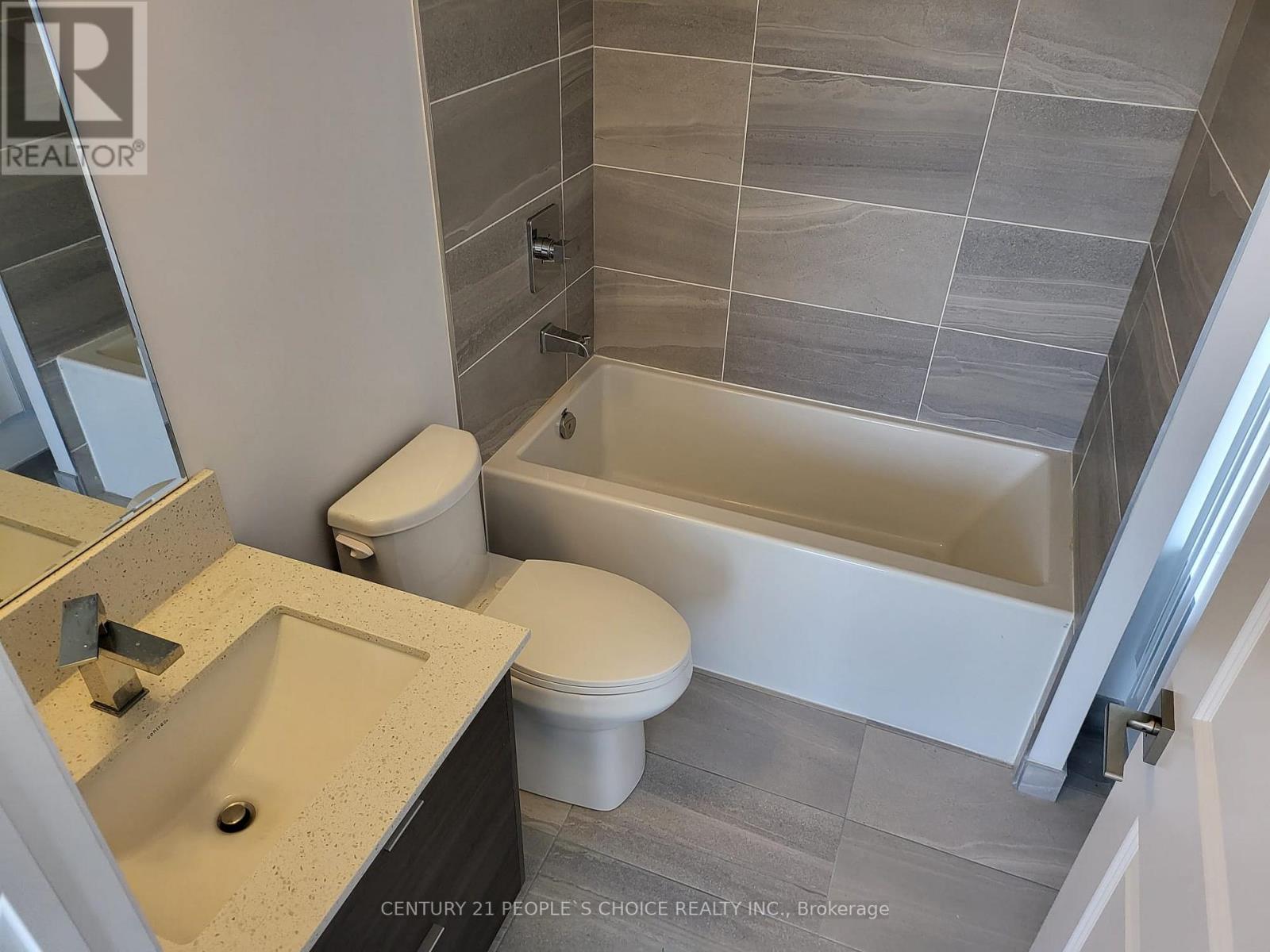 1102 - 30 Elm Drive W Property Photo 17