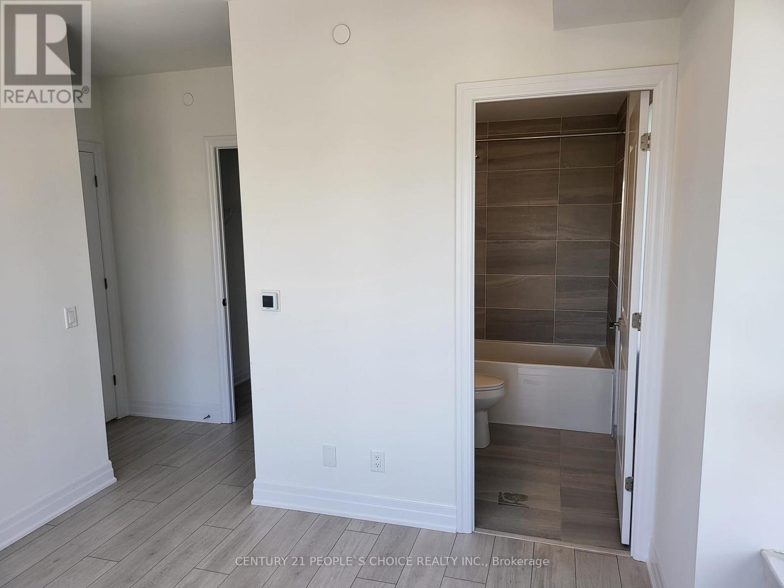 1102 - 30 Elm Drive W Property Photo 19