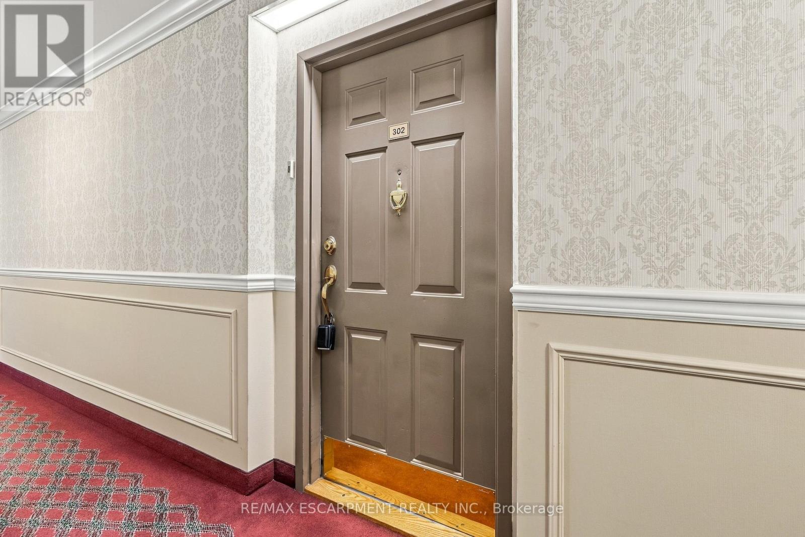 302 - 5070 Pinedale Avenue Property Photo 7