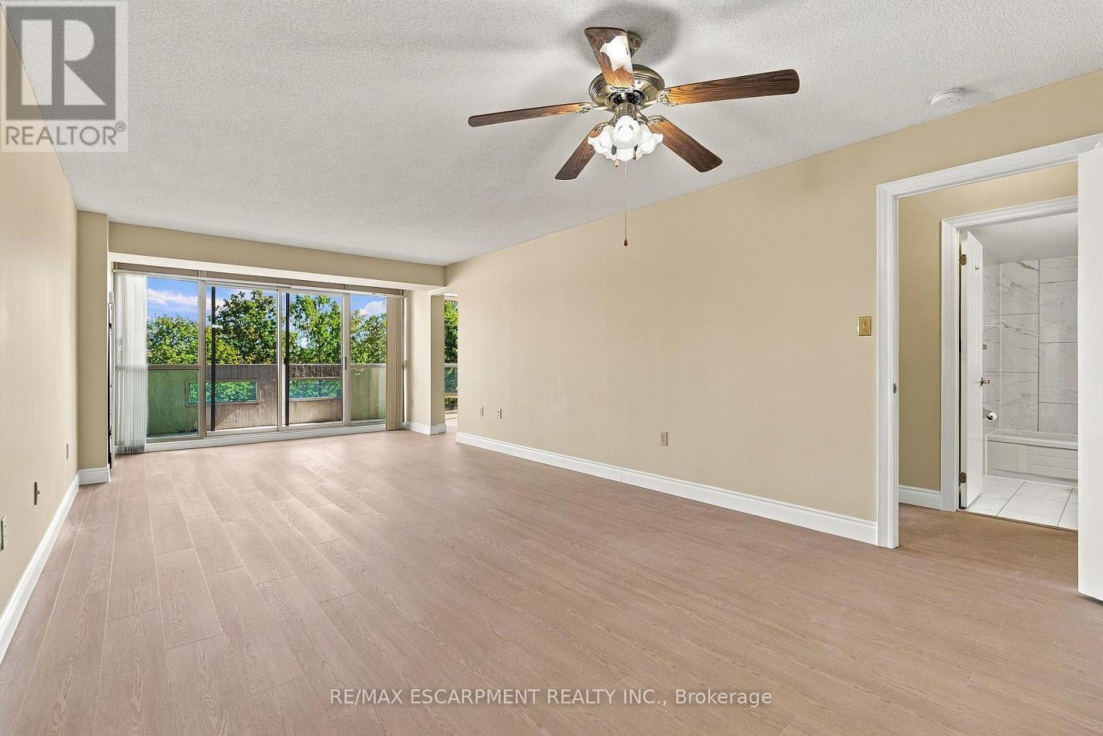 302 - 5070 Pinedale Avenue Property Photo 10