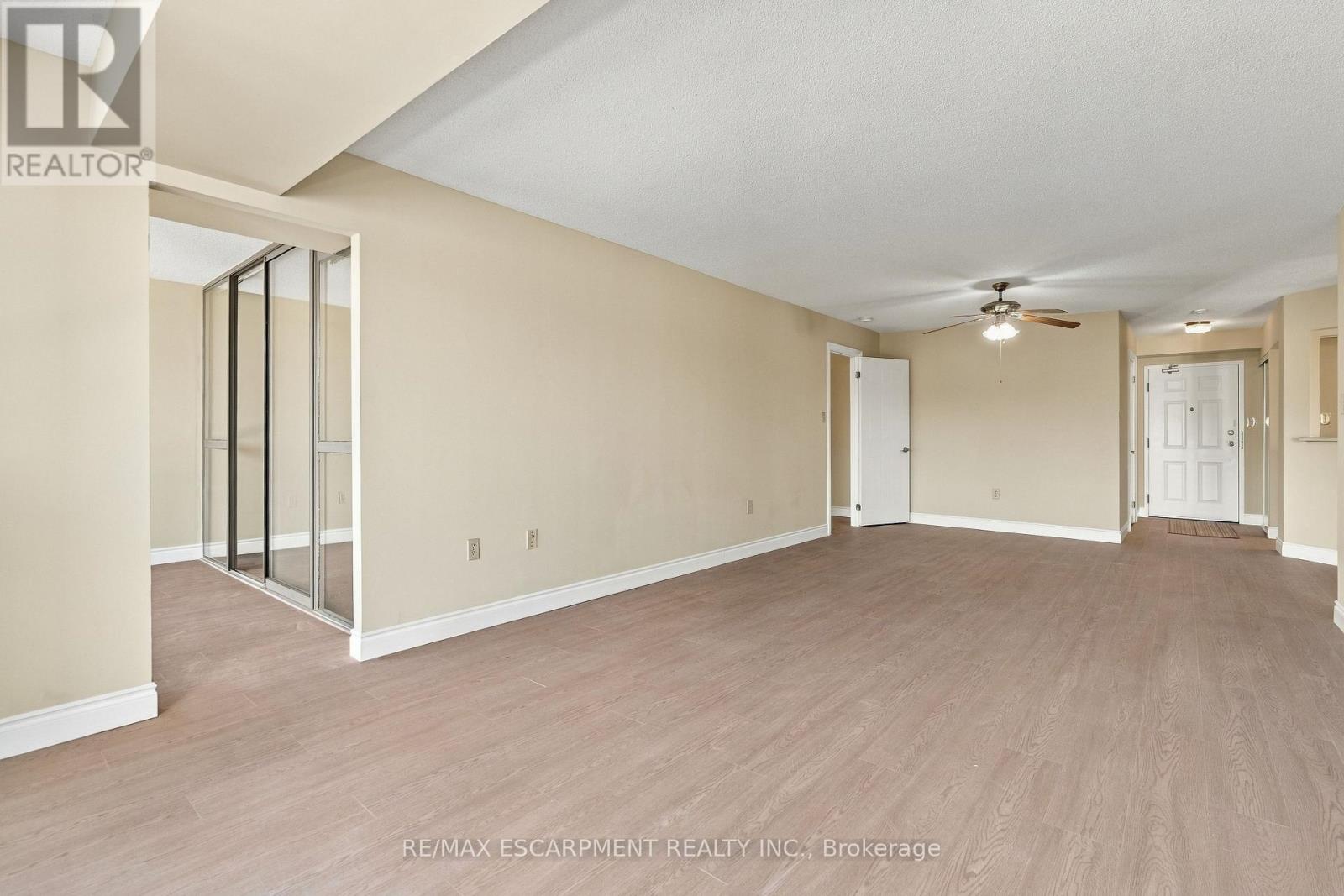 302 - 5070 Pinedale Avenue Property Photo 13