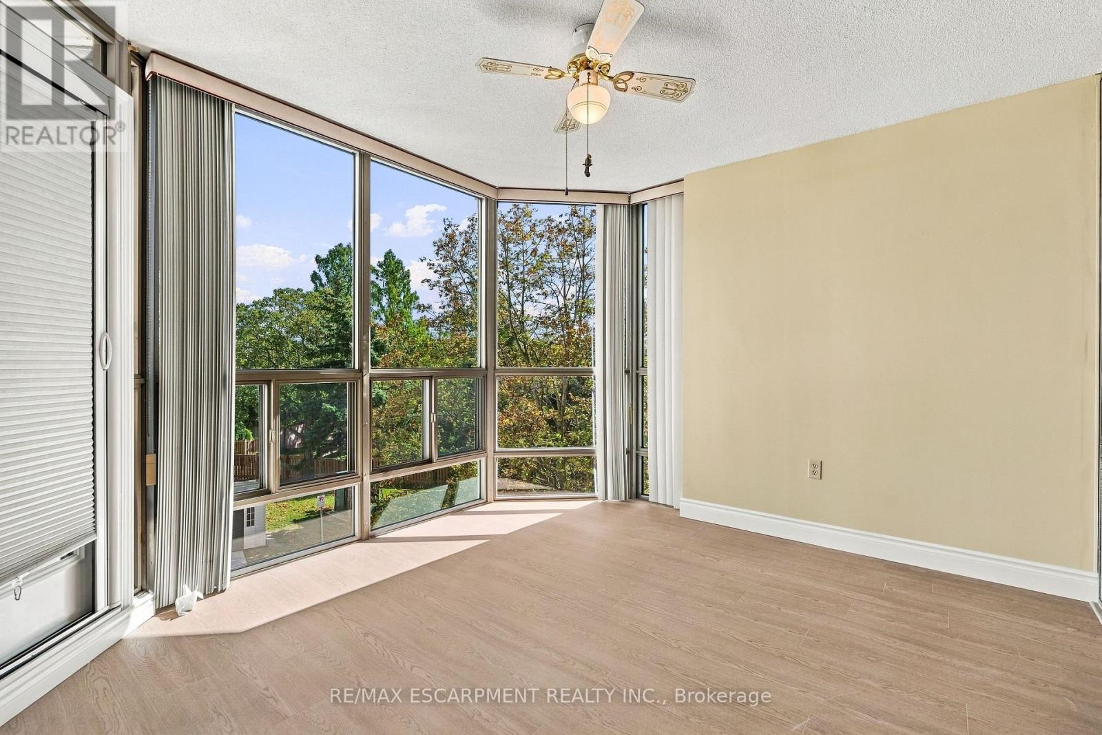 302 - 5070 Pinedale Avenue Property Photo 14