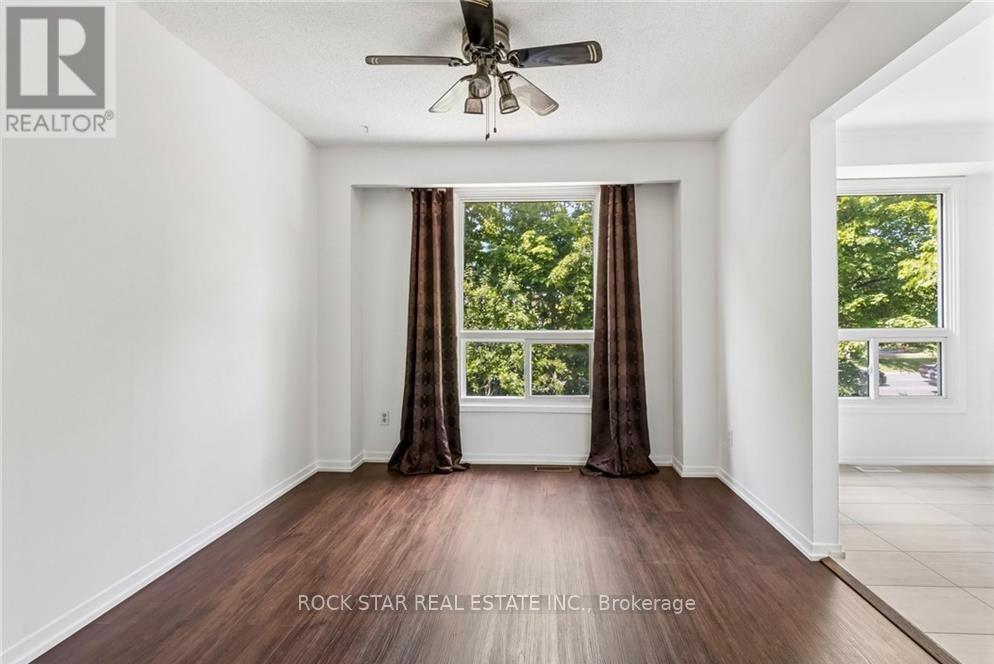 32 Lansing Square Property Photo 14