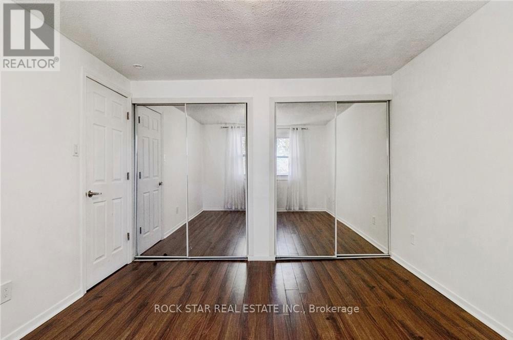 32 Lansing Square Property Photo 29