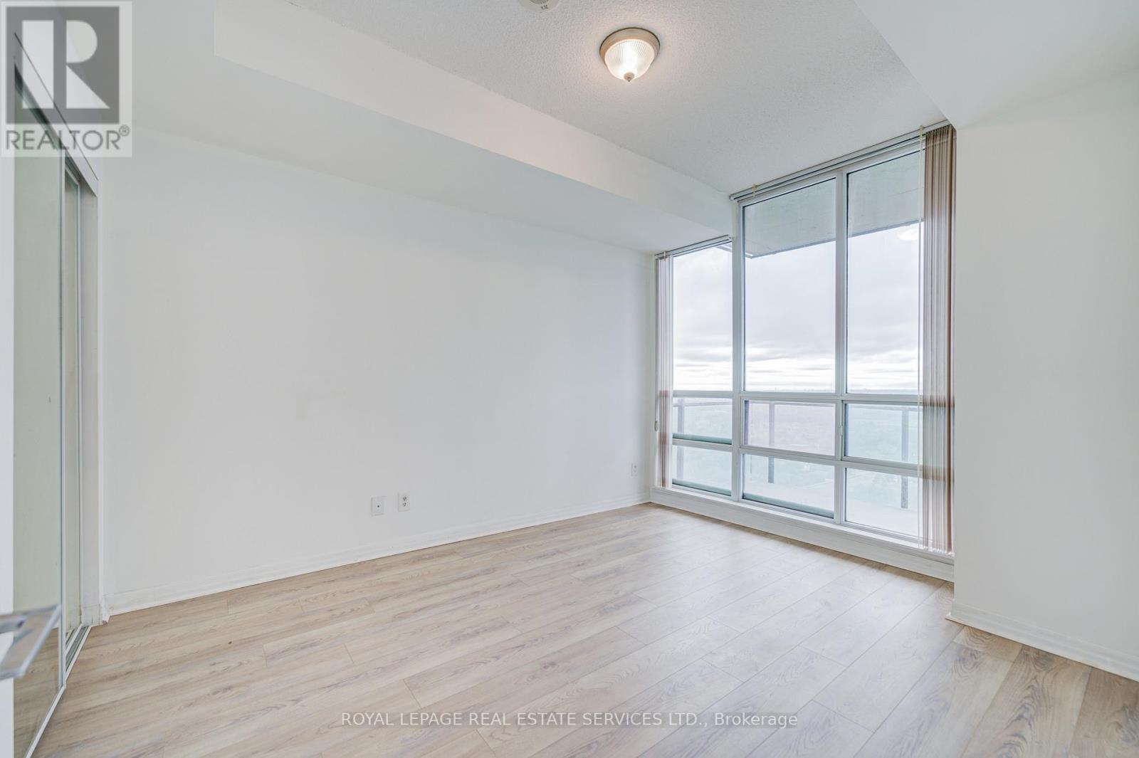 2708 - 3515 Kariya Drive Property Photo 17