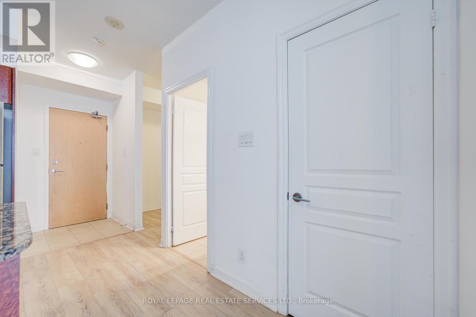 2708 - 3515 Kariya Drive Property Photo 22