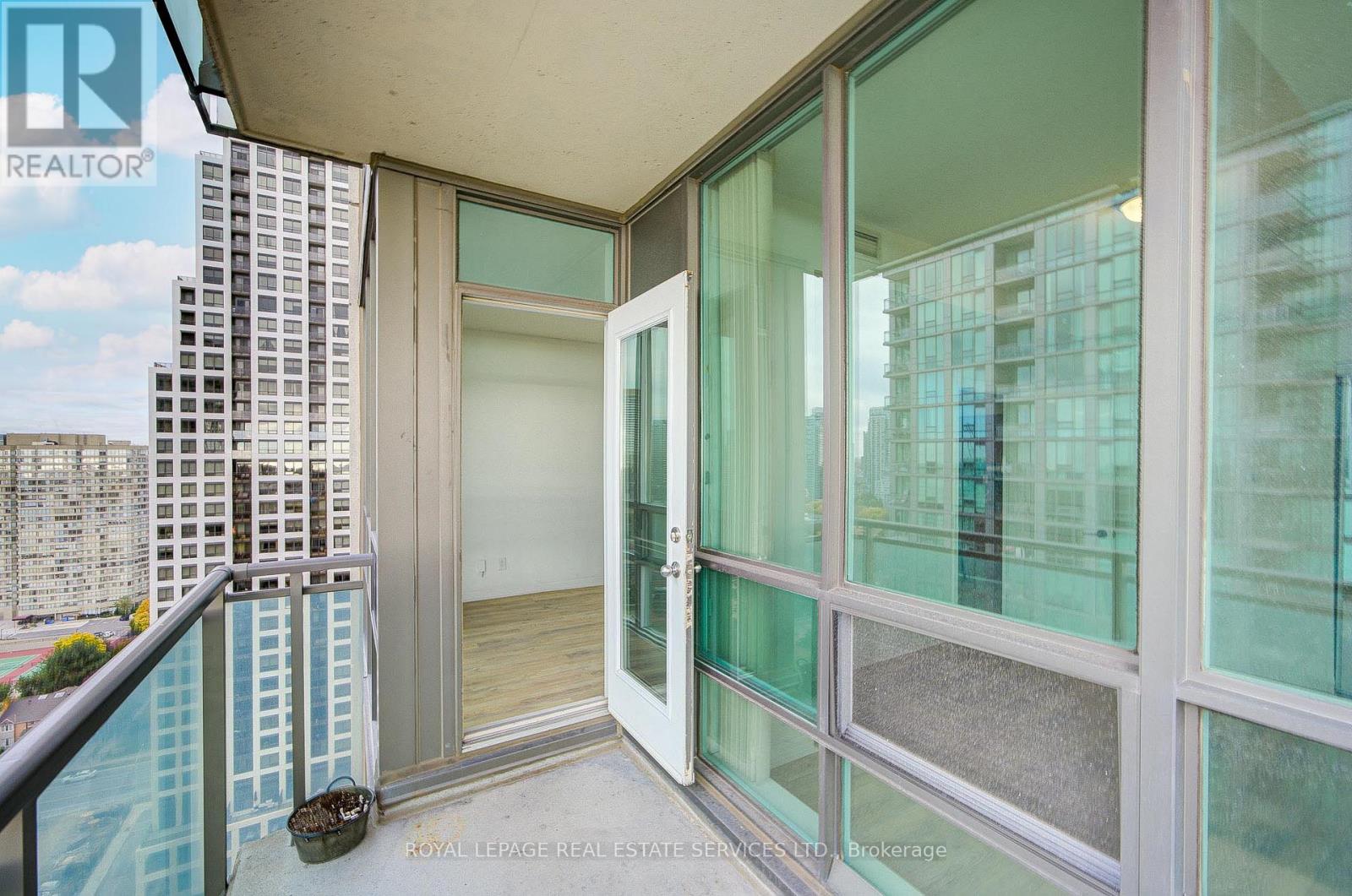 2708 - 3515 Kariya Drive Property Photo 24