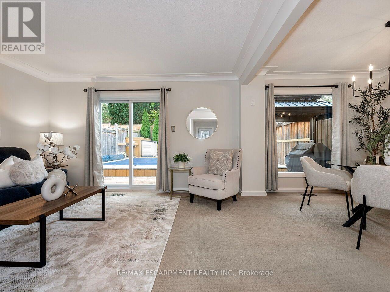 74 Maiden Lane Property Photo 15