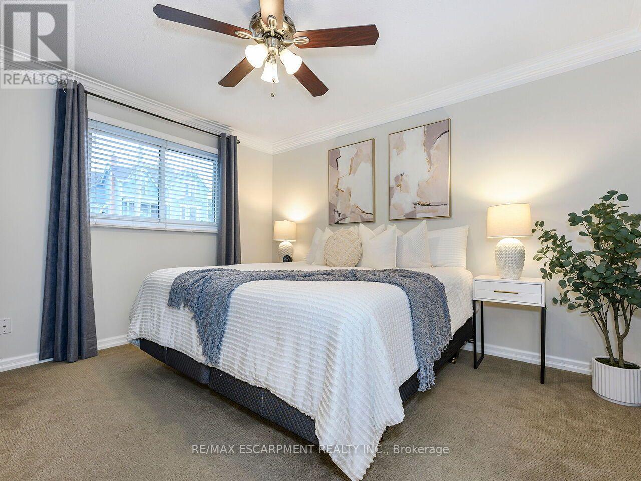 74 Maiden Lane Property Photo 25