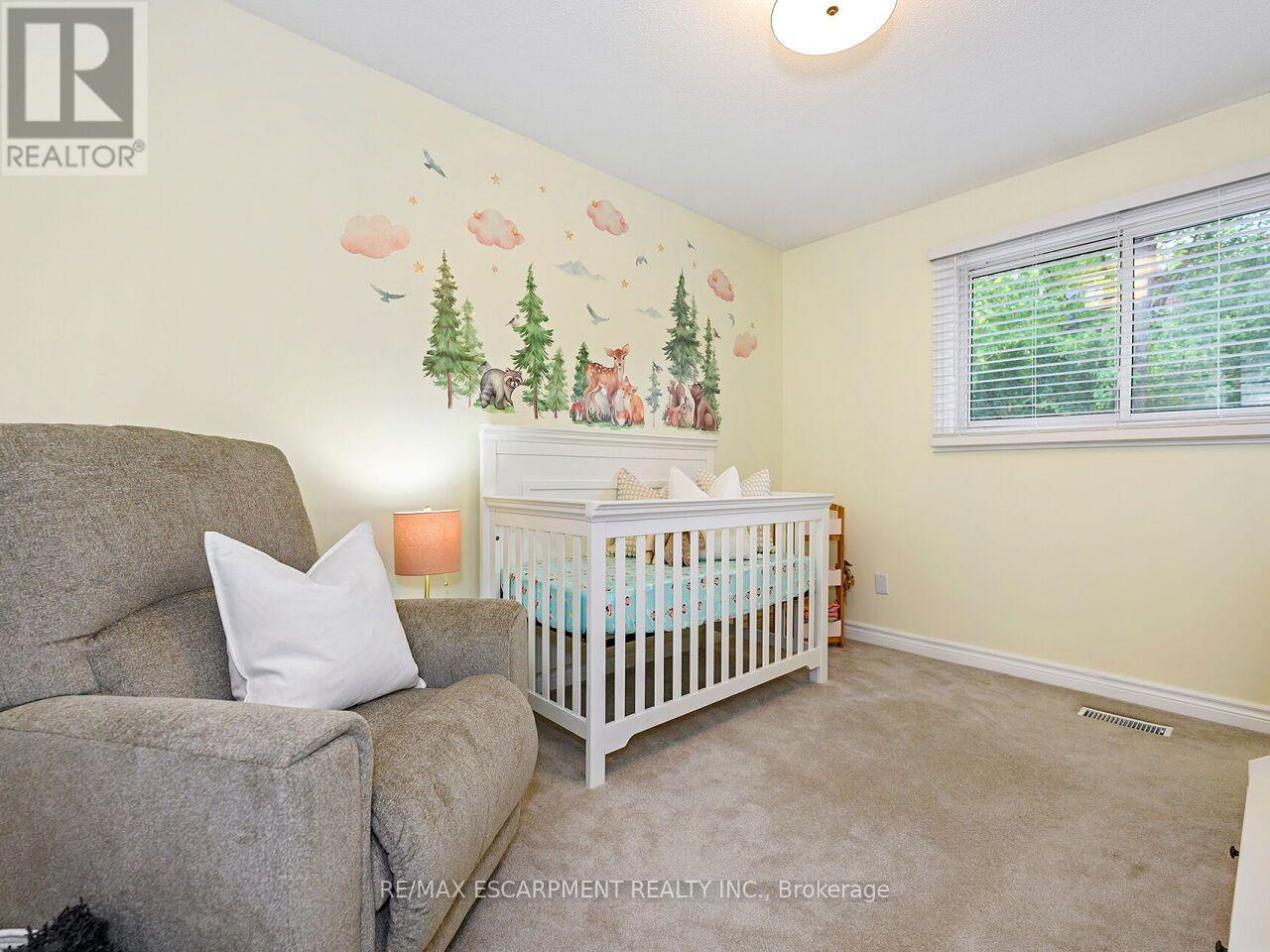 74 Maiden Lane Property Photo 32
