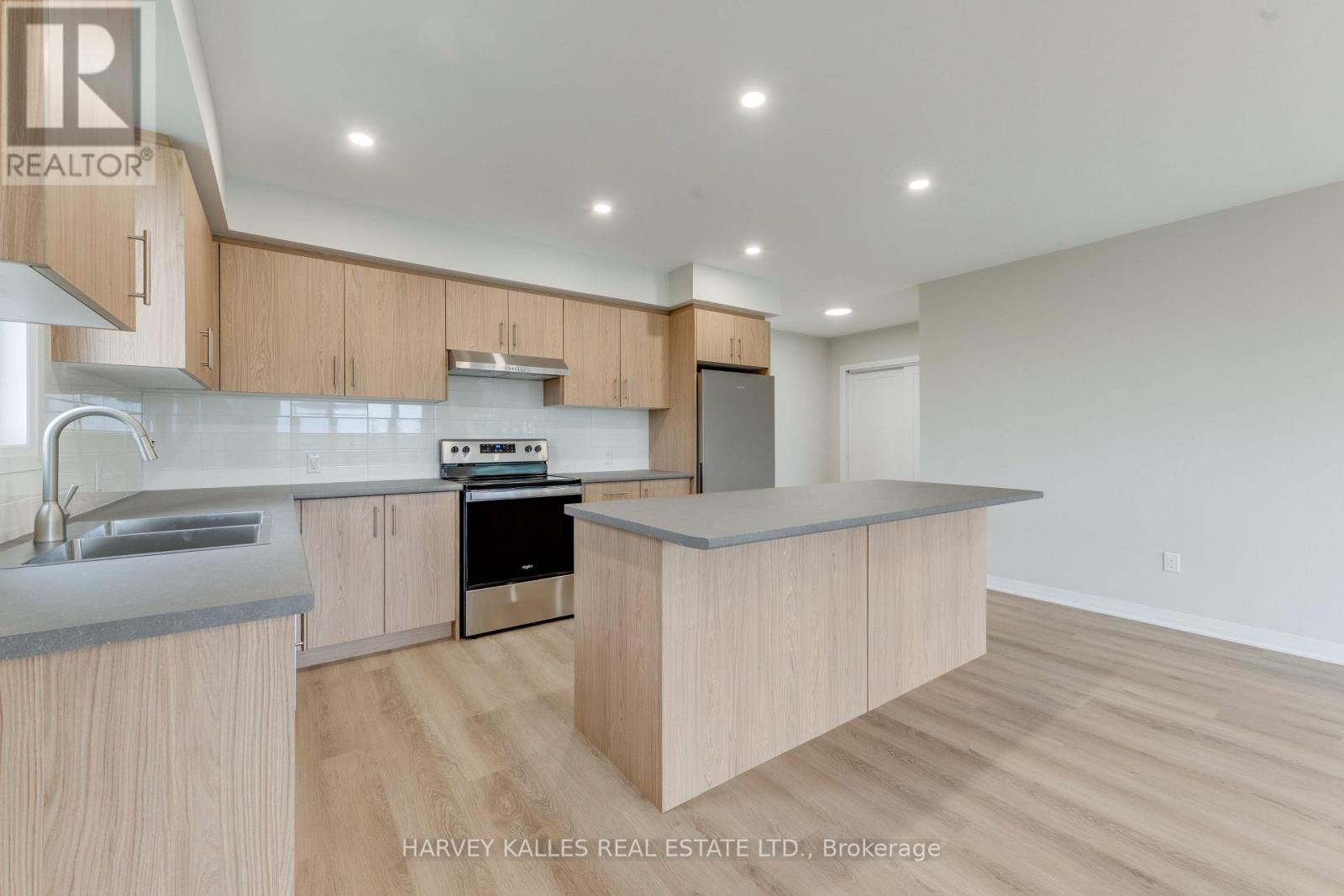 3rd Floor - 165 Spalding Road Property Photo 18