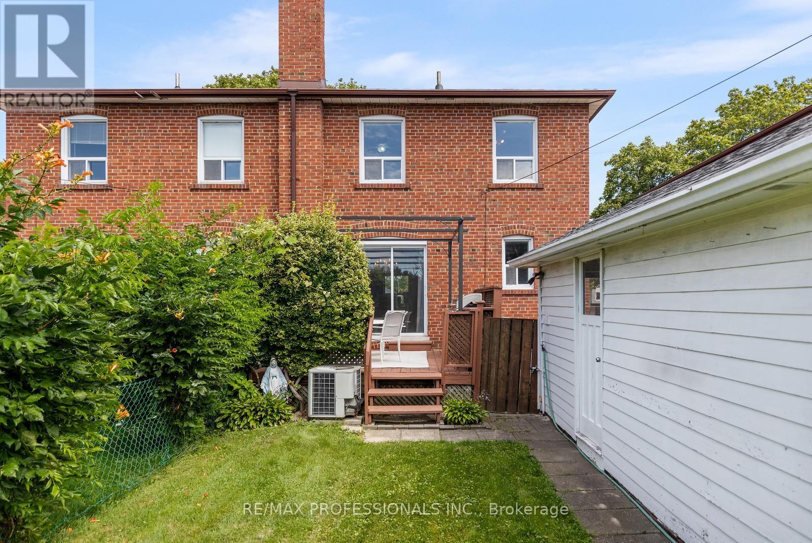 122 Treeview Drive Property Photo 26