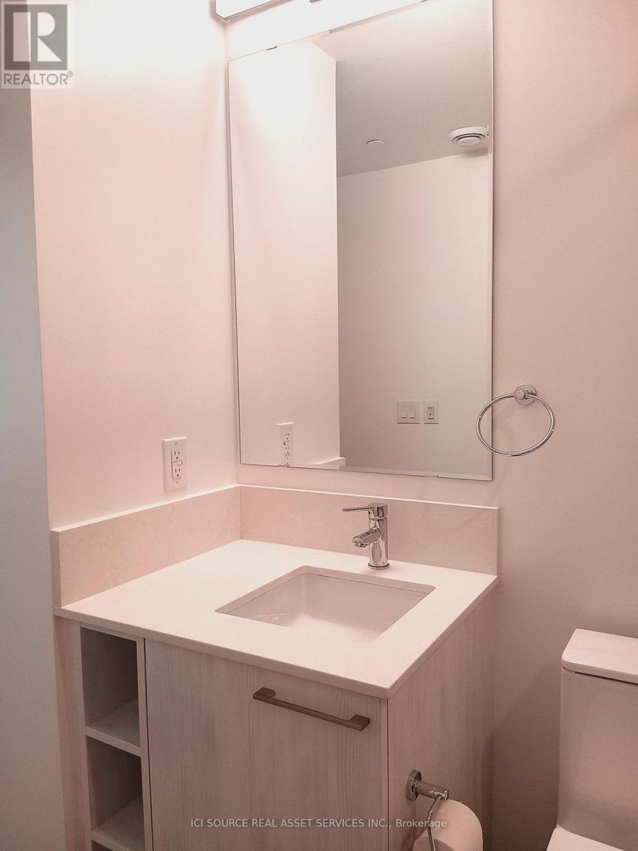 525 - 1381 Lakeshore Road E Property Photo 15