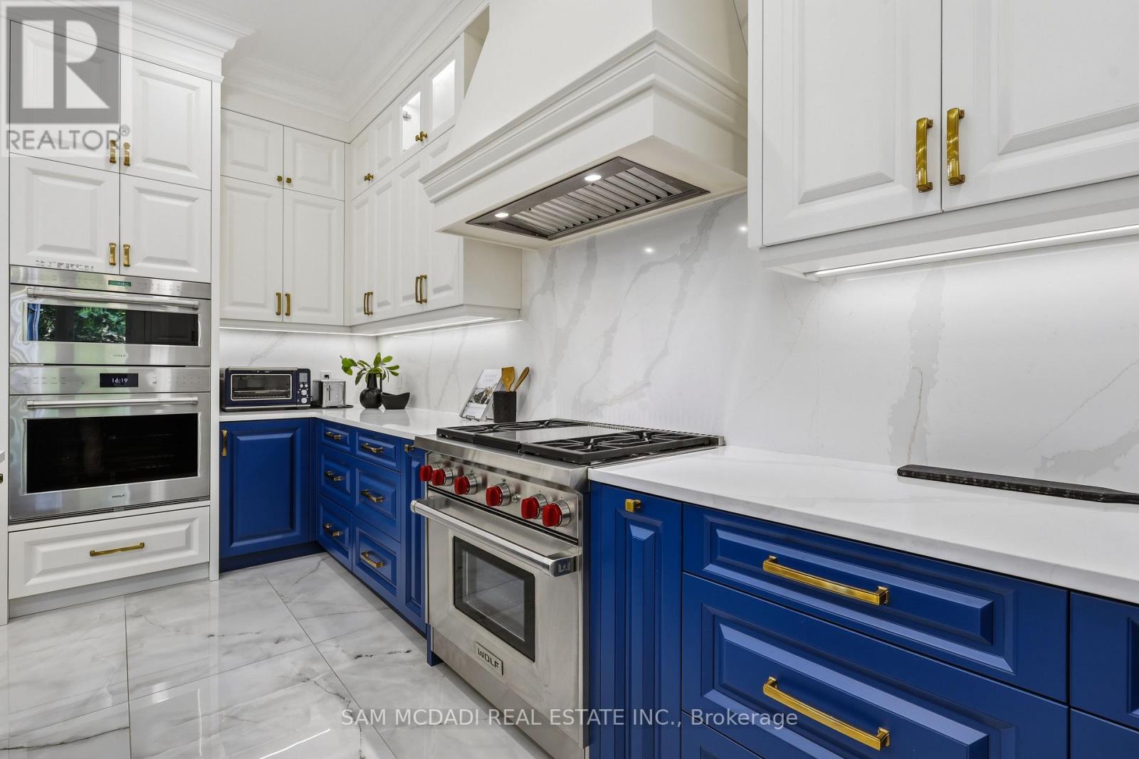 403 Willis Drive Property Photo 12