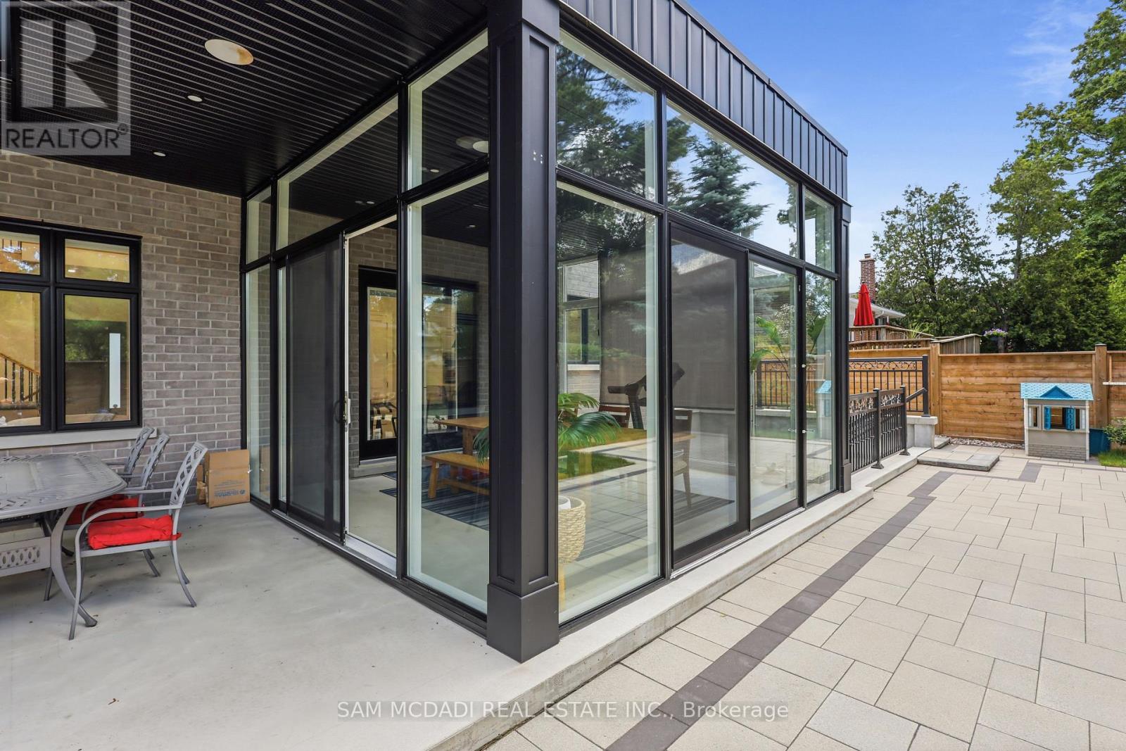 403 Willis Drive Property Photo 42