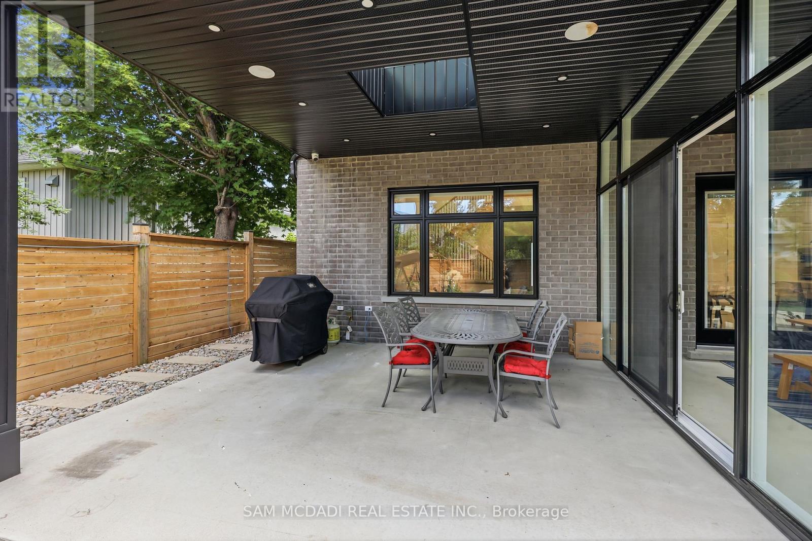 403 Willis Drive Property Photo 43