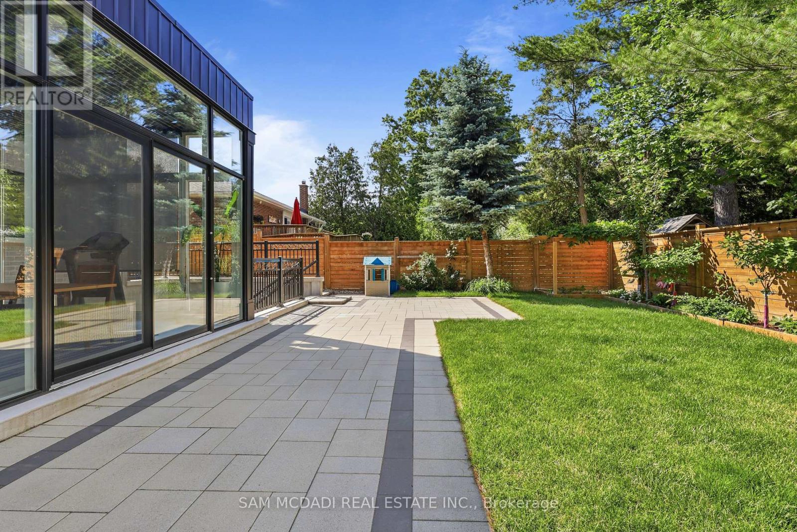 403 Willis Drive Property Photo 45