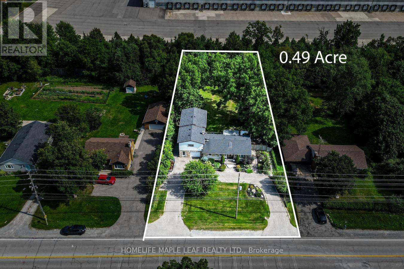 7820 5 Side Road Property Photo 1