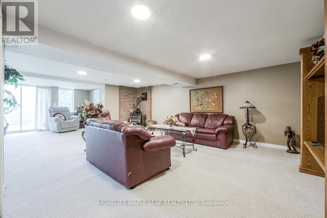 7820 5 Side Road Property Photo 29