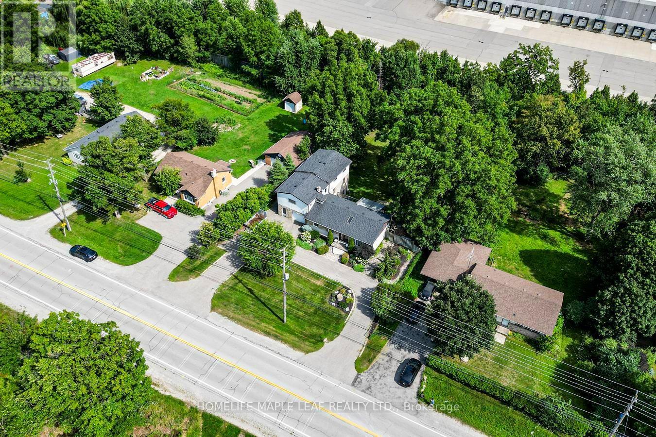 7820 5 Side Road Property Photo 45