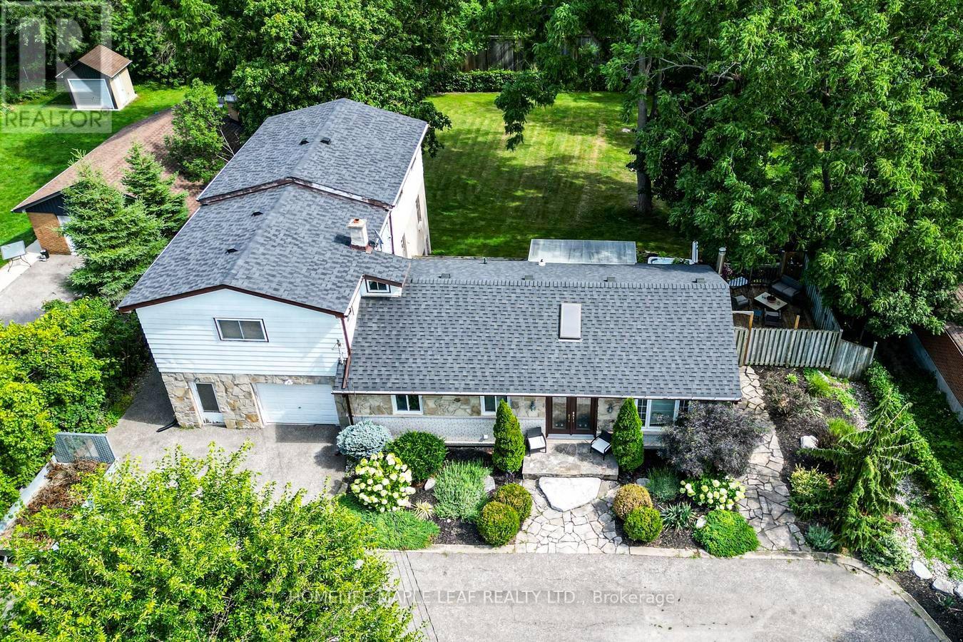 7820 5 Side Road Property Photo 46