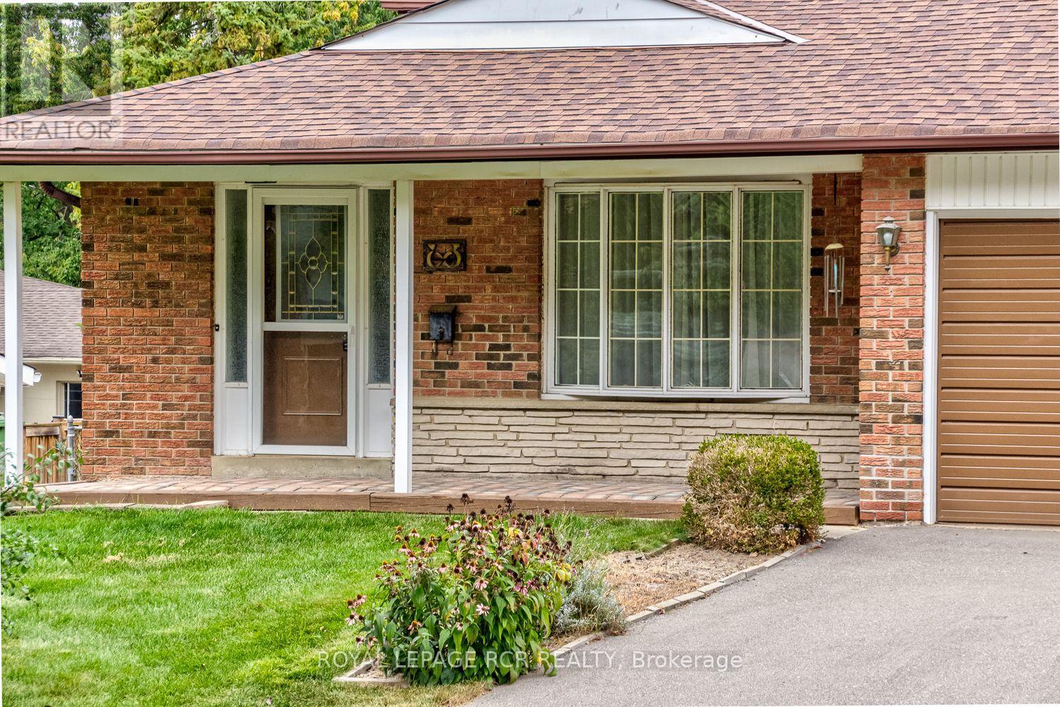 115 Meadowvale Court Property Photo 2