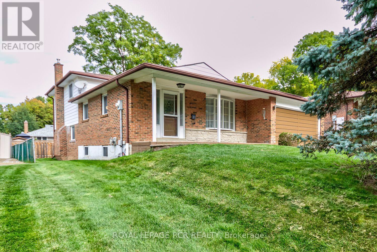 115 Meadowvale Court Property Photo 3